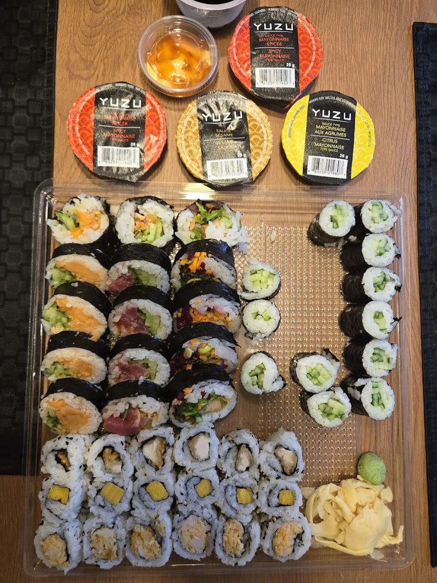 Yuzu Sushi Photo 7